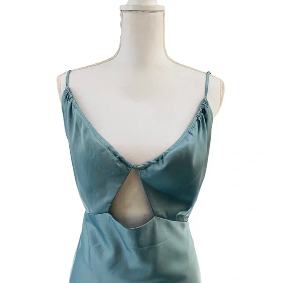 Petal & Pup NEW Cut Out Blue Satin Formal Midi Dress Size XL - Picture 5 of 11